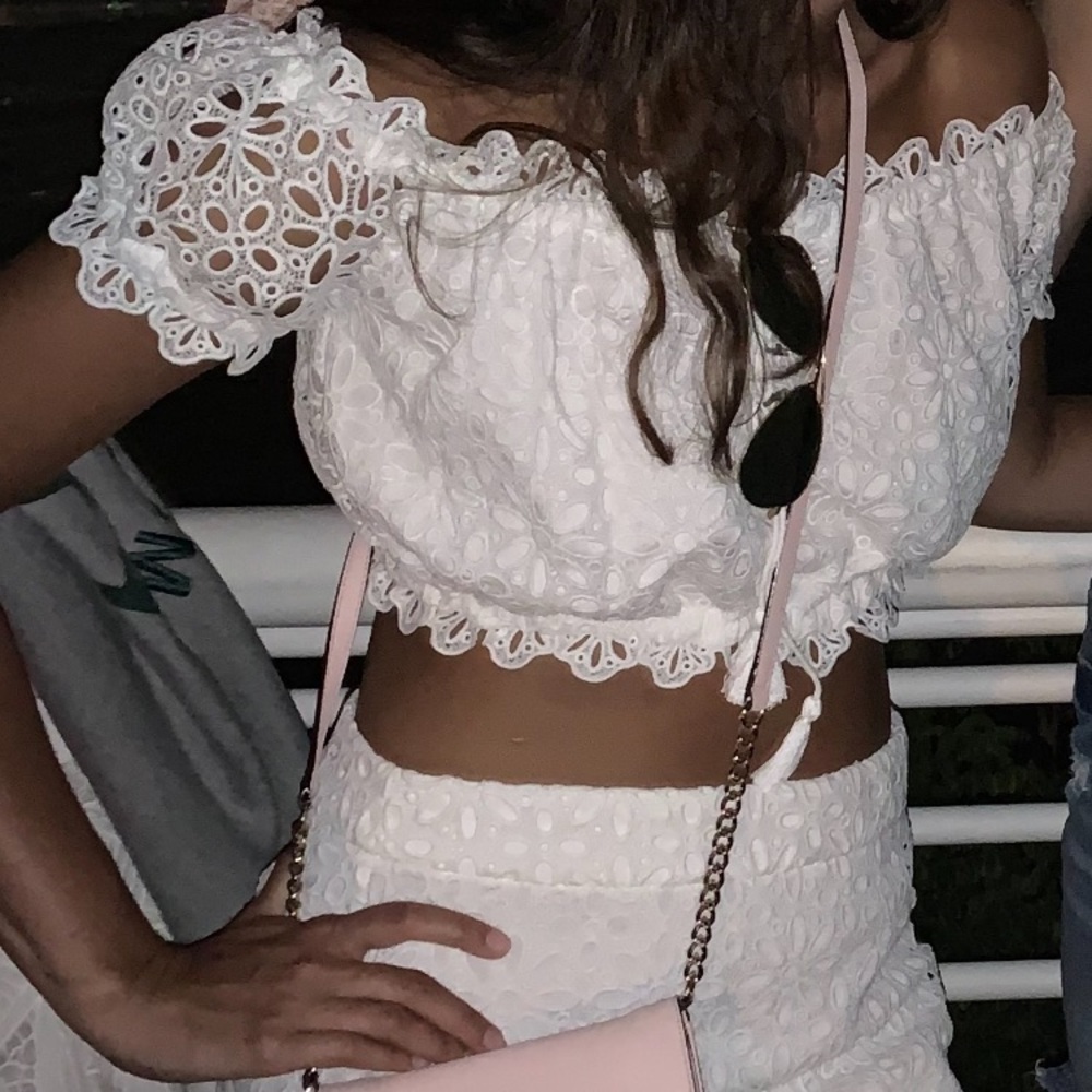 White two piece set